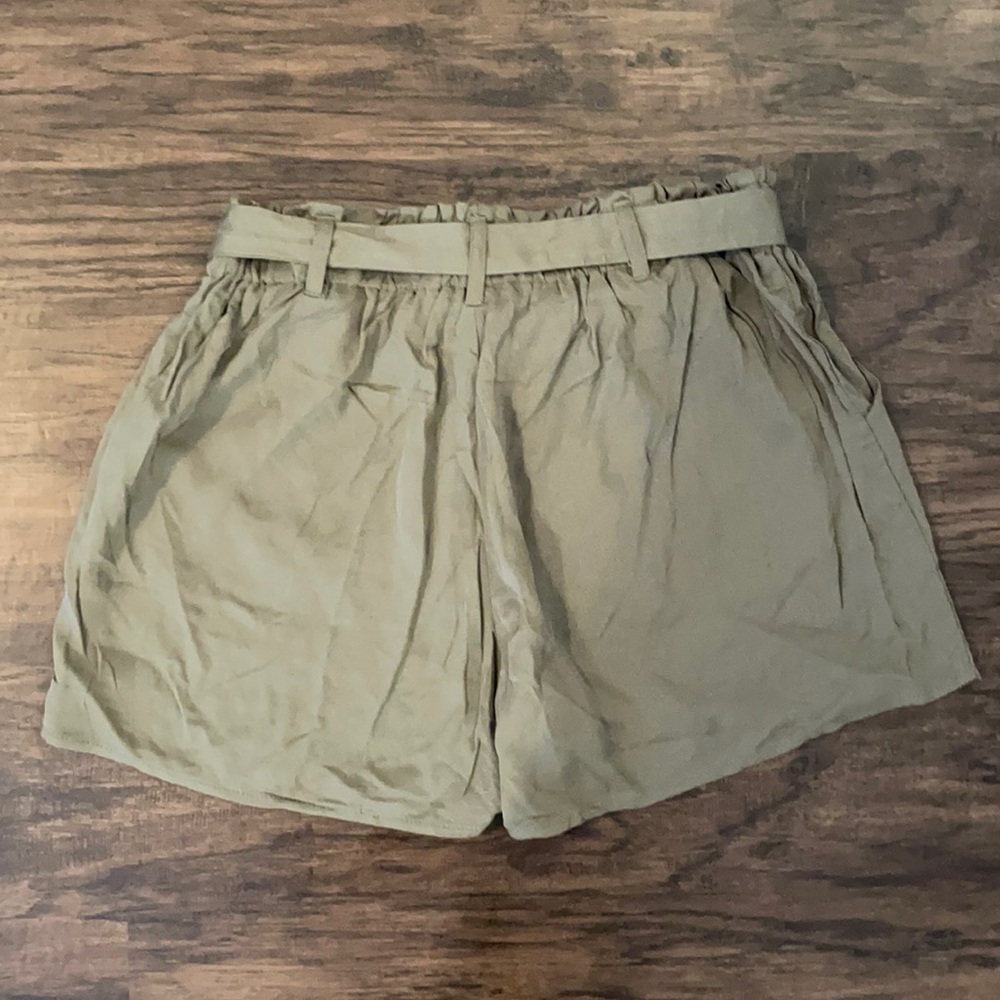 Shinestar Olive Belted Shorts - Picture 4 of 4